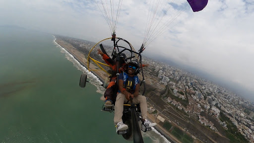 BORN2FLY PERU Parapente costa Verde Lima